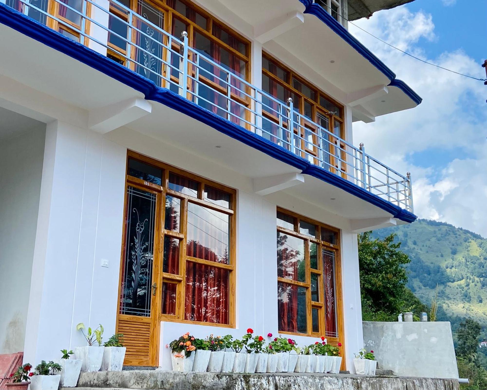 Hotel Mansarovar Inn Munsyari Ngoại thất bức ảnh