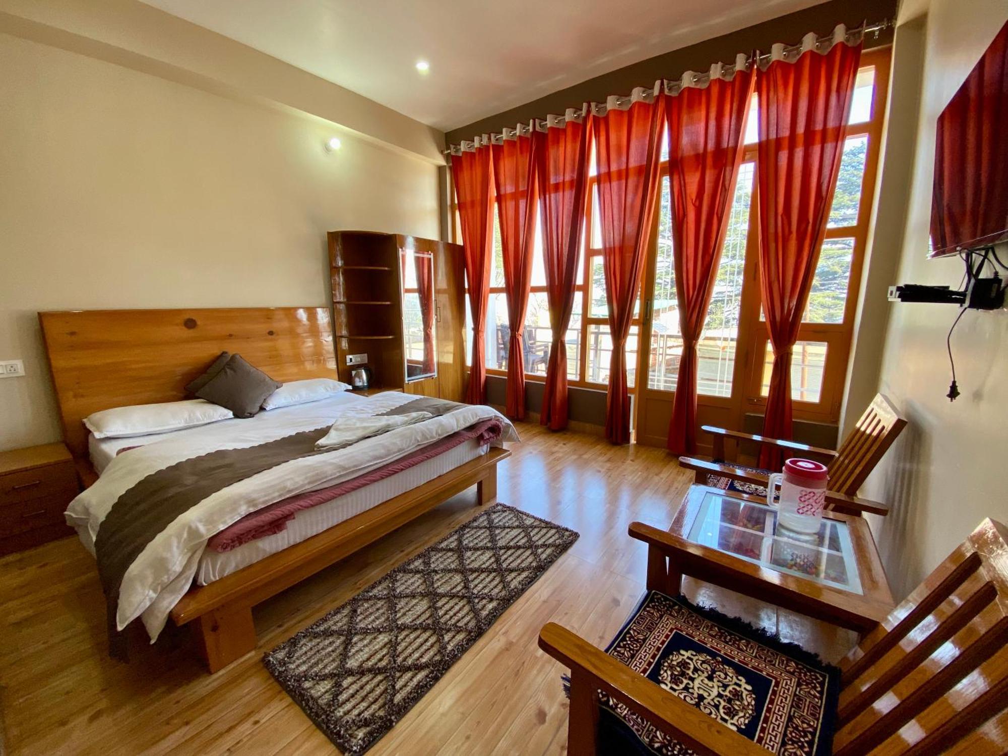 Hotel Mansarovar Inn Munsyari Ngoại thất bức ảnh
